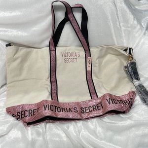BNWT Victorias Secret tote bag